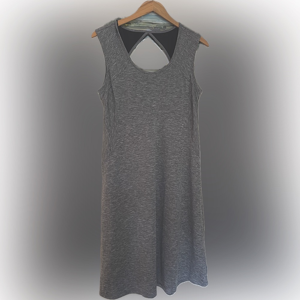 Prana Sz Medium heather gray dress, in new like condition